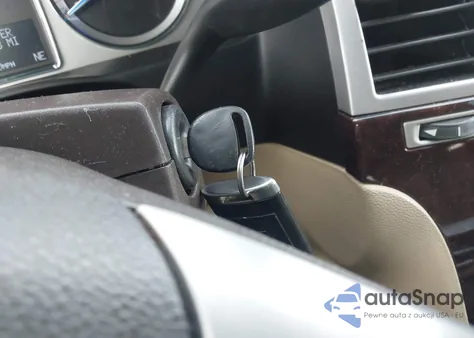 2010 Cadillac Escalade Premium из США, поврежденный, VIN 1GYUKCEF9AR291678